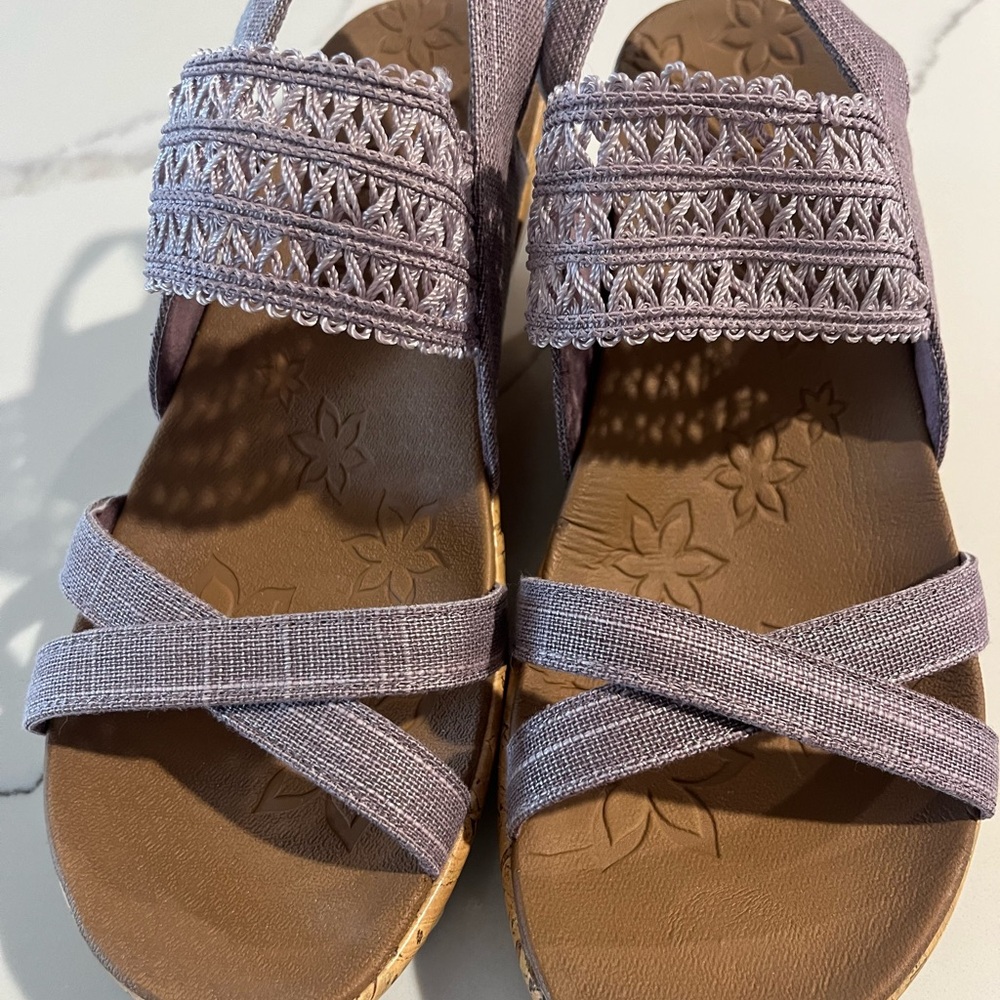 Women Sketcher Platform sandals , New in box. Size‎ 6